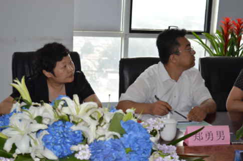 北京市委統(tǒng)戰(zhàn)部副部長、市工商聯(lián)書記鄭默杰一行蒞臨仟億達(dá)集團(tuán)831999考察指導(dǎo)工作